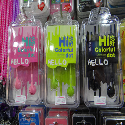 專業(yè)耳機(jī)廠家直銷，面條線魔音耳機(jī)火爆熱銷中